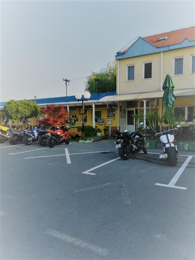Moto Klub Brod Hotel Exterior foto